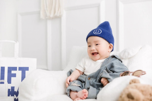 东海几个月宝宝会抬头 东海几个月宝宝会抬头